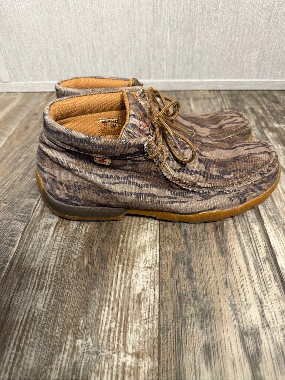Twisted X Men's Chukka Boots in Camo Green and Brown Size 11.5